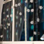 Гирлянда «Бахрома» 1.8 ? 0.5 м с насадками «Ёжики», IP20, прозрачная нить, 48 LED, свечение мульти (RG/RB), мигание, 220 В