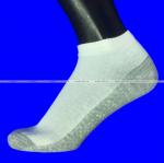 Носки женские укороченные белые (серая подошва) с массажным эффектом арт. В 3037