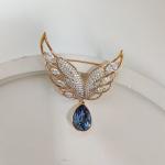 Брошь с кристаллами Swarovski