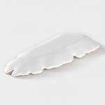 Блюдо для фруктов Доляна «Золотой лист», 38?15.5 см, золотое с белым