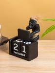Вечный календарь «Абориген с компьютером», 15?11?10 см, дерево