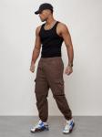 Джинсы карго мужские с накладными карманами коричневого цвета 2428K