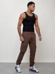 Джинсы карго мужские с накладными карманами коричневого цвета 2402K