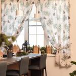 Комплект штор для кухни с подхватами Christmas tree 145?180 см-2 штуки, габардин