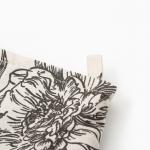 Варежка-прихватка «Этель» Black flowers, 20?27 см,100% хлопок, саржа 190 г/м?