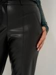 Брюки из экокожи зауженный силуэт