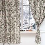 Комплект штор для кухни с подхватами «Доляна» Frosty berries, 2 шт., бежевые, 150?180 см