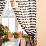 Комплект штор для кухни с подхватами «Этель. Золотой город, 2 шт., белые, чёрные, 145?180 см