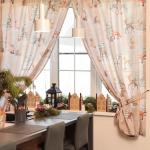 Комплект штор для кухни с подхватами «Этель» Christmas forest, 2 шт., бежевые, 145?180 см