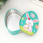 Металлическая шкатулка-яйцо «Зайчик с охапкой раскрашенных яиц», для украшений, хранения мелочи, 11.7?9.2?4.5 см