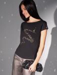 Нарядная футболка с блестящим принтом