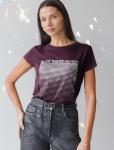 Нарядная футболка с блестящим принтом фольгой