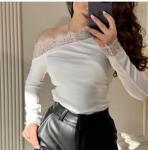 Лонгслив с кружевом