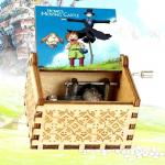 Мир Хаяо Миядзаки | Музыкальная шкатулка "Ходячий замок. Какаши но Кабу и друзья"р-р 6,5х5,2 (крафтовая)