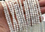 Белый перламутр кубик с гранями 4-5мм, 37см, 82 бусины
