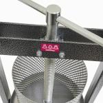 Соковыжималка-пресс Мастерица СВР-01 ручная