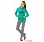 Брюки утепленные умеренного объема немного зауженные к низу, сзади карман