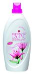 LION Thailand Essence Floral Гель суперконцентрированный для стирки цветочный аромат 900 мл
