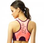 «Борцовка» двухцветная короткая с рельефами, на спинке «принт».