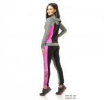 Брюки трехцветные умеренного объема на манжете, задняя часть черного цвета, на лампасе "принт"