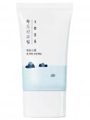 ROUND LAB Солнцезащитный крем для проблемной кожи с морской водой 1025 DOKDO SUNSCREEN 50ml