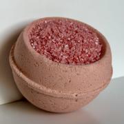 [NOKAMI] Бомбочка-чаша с мерцающей солью для ванн ВАНИЛЬНЫЙ КАПУЧИНО шипящая, 200 гр