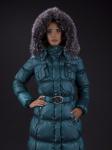 Пальто женское, утепленное, пуховое  MILANA1 чернобурка, изумруд