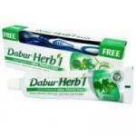 Натуральная зубная паста Dabur Herb'l Basil с базиликом в комплекте с зубной щеткой