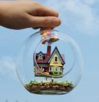 Дом в стеклянном шаре Летающий дом