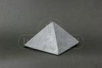 58302-1 Пирамида шунгит полированная 50*50 мм