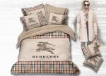 Двуспальное постельное бельё Burberry с фирменным пакетом