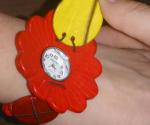 Часы-браслет деревянный цветочек
