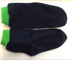 Флисовые носки темно-синие с зелеными манжетами