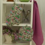 Набор для кухни "Радушная хозяйка" 3 предмета (рукавичка- прихватка, прихватка, полотенце), 100 % хлопок "Полевые цветы"