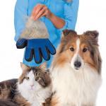 Перчатка для вычесывания шерсти домашних животных True Touch (Тру Тач)