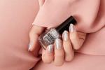 ЛАК ДЛЯ НОГТЕЙ PEELOFF GLAM EASY TO REMOVE EFFECT NAIL POLISH 02 Nail More, Worry Less серебряный