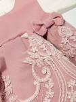 Комплект на выписку "Герцогиня" комбинезон и платье (Розочка розовый с розовым кружевом)