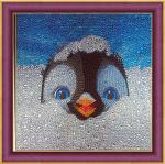 Маленький пингвин в снегу