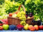 Богатый урожай ягод и фруктов