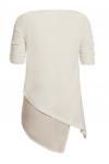 Белая блуза с хлястиками на рукавах и асимметричной оборкой снизу