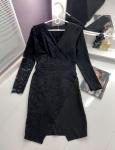 Комбинированное платье на запах черное М106