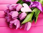 Букет розовых тюльпанов с лентой