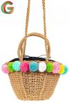 Плетеная сумка-корзинка из джута с помпонами, цвет крафт