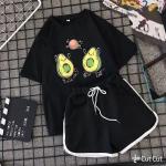 Шорты и футболка половинки авокадо черный DUN