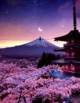 Луна над горой Фуджи