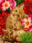 Два котенка в ярких цветочках