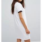 Белое платье с контрастными вставками