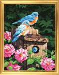 Домик синих птичек в цветущих розах