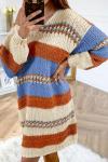 Бежево-синее полосатое вязаное платье свитер