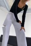 Белые джинсы-бойфренды из 100% хлопка с разрезом TOPTOP STUDIO
